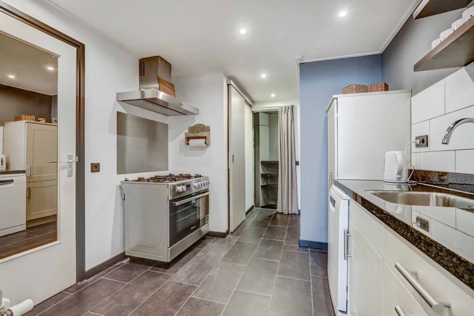 Bed and Breakfast Huize Wees Nobel Oud-Beijerland Экстерьер фото